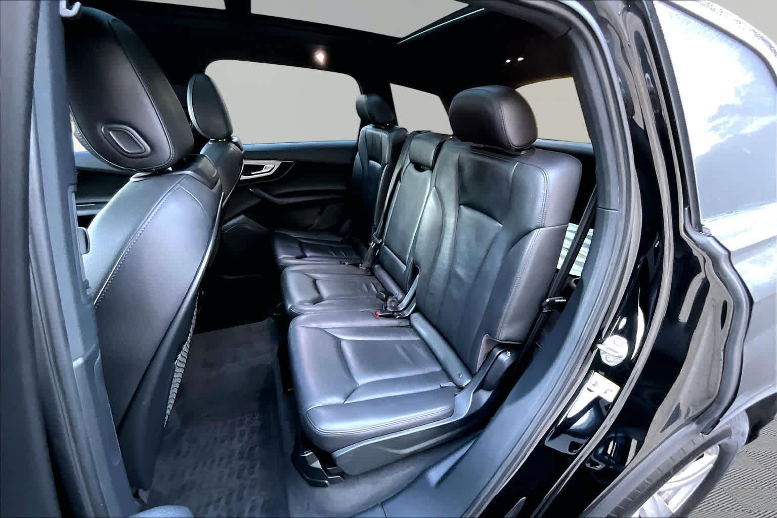 Used 2017 Audi Q7 2.0T Premium AWD/4WD image 21