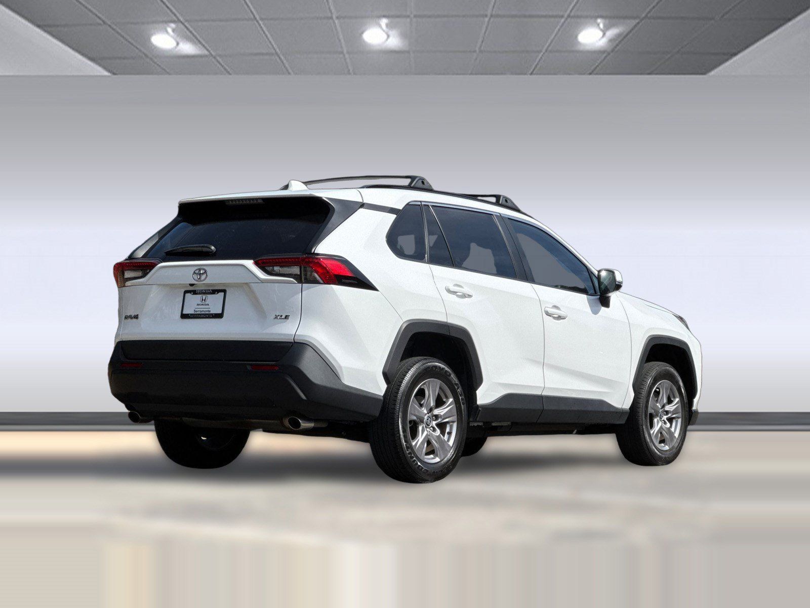 Used 2023 Toyota RAV4 XLE w/ Convenience Package FWD image 8