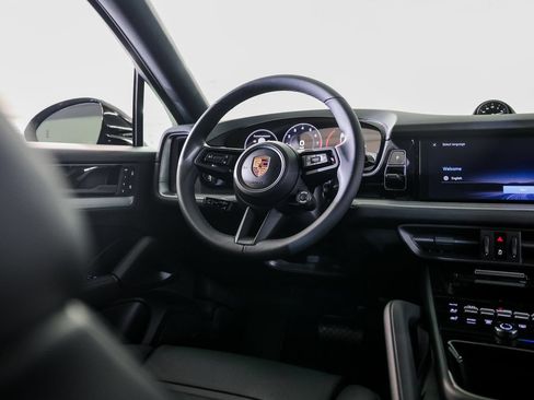 Certified 2026 Porsche Cayenne Coupe AWD/4WD image 26