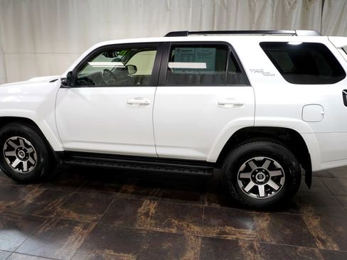 Certified 2024 Toyota 4Runner TRD Off-Road Premium w/ Off Road Premium Plus Package AWD/4WD image 9
