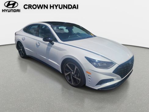 Used 2022 Hyundai Sonata SEL Plus w/ Preferred Accessory Package FWD image 3