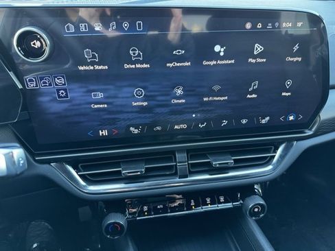 New 2026 Chevrolet Equinox EV LT image 3