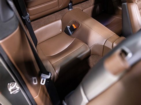 Used 2023 Porsche 911 Targa 4 GTS image 32