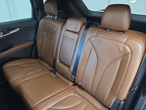 Used 2023 Lincoln Nautilus Reserve image 14