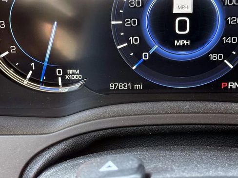 Used 2019 Cadillac Escalade Luxury AWD/4WD image 20