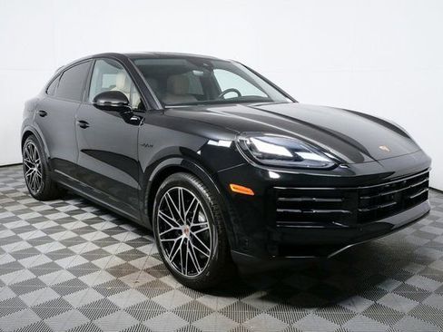 New 2026 Porsche Cayenne S image 26