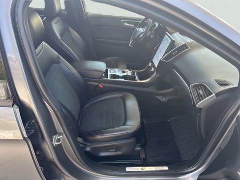 Used 2023 Ford Edge ST-Line w/ Cold Weather Package AWD/4WD image 15