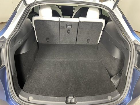Used 2020 Tesla Model Y Long Range image 16