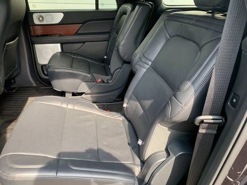 Certified 2024 Lincoln Navigator L Reserve AWD/4WD image 19