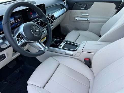 New 2026 Mercedes-Benz GLB 250 image 13