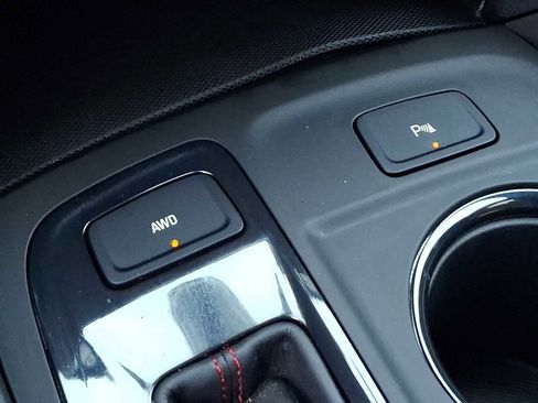 Used 2023 Chevrolet Equinox RS w/ LPO, Floor Liner Package image 24