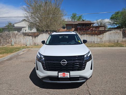 New 2026 Nissan Pathfinder Platinum AWD/4WD image 5