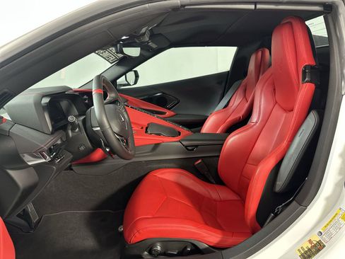 Used 2024 Chevrolet Corvette Stingray Preferred Conv image 11