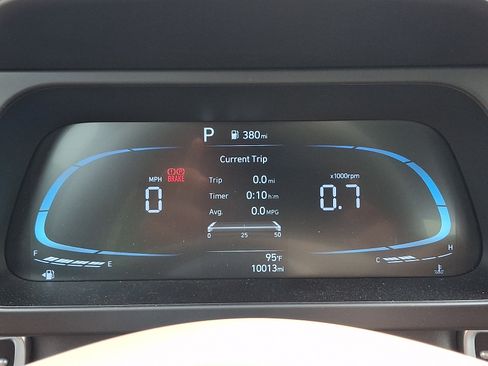 Certified 2025 Hyundai Elantra Sport FWD image 24