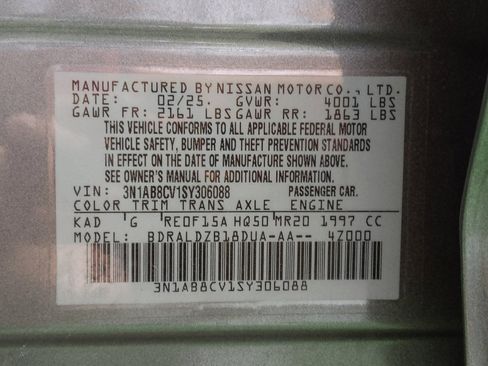 Used 2025 Nissan Sentra SV FWD image 33