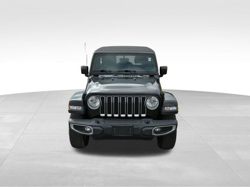 Used 2018 Jeep Wrangler Unlimited Sahara AWD/4WD image 35