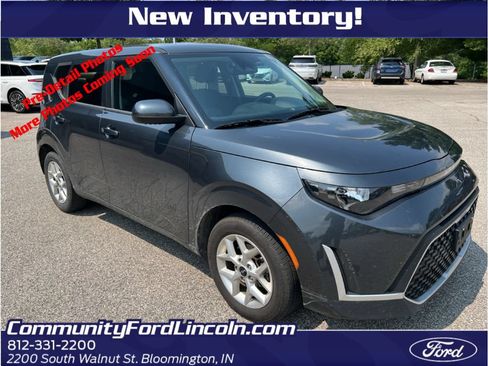 Used 2024 Kia Soul LX w/ Option Group 015 FWD image 1