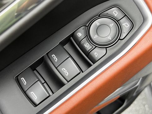 Used 2024 GMC Sierra 2500 Denali Ultimate image 31