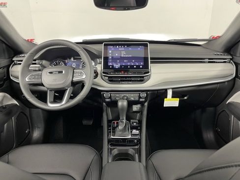 New 2025 Jeep Compass Limited w/ Sun & Sound Group image 13