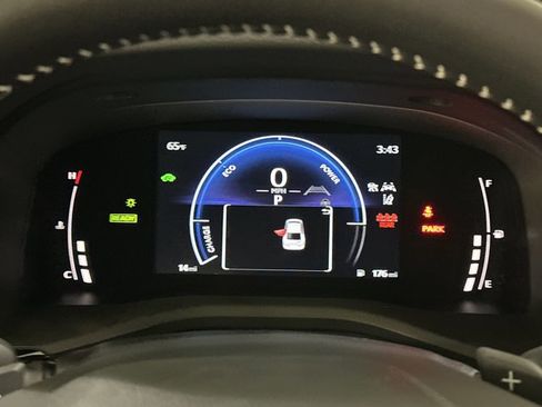 Used 2026 Toyota Camry SE image 28