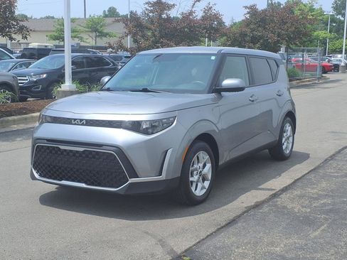 Used 2024 Kia Soul LX w/ Option Group 015 image 3