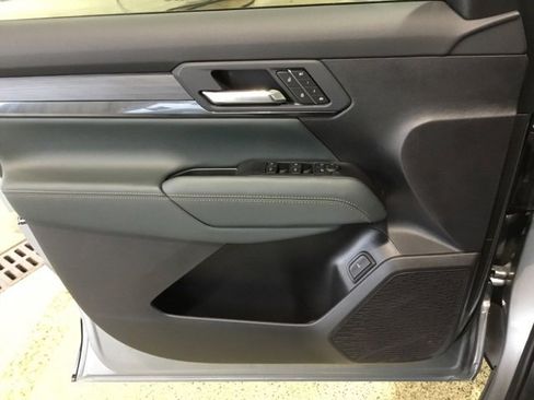 New 2026 GMC Terrain AT4 w/ Convenience Package III image 42