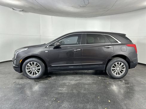 Used 2018 Cadillac XT5 Luxury w/ Driver Awareness Package FWD image 5