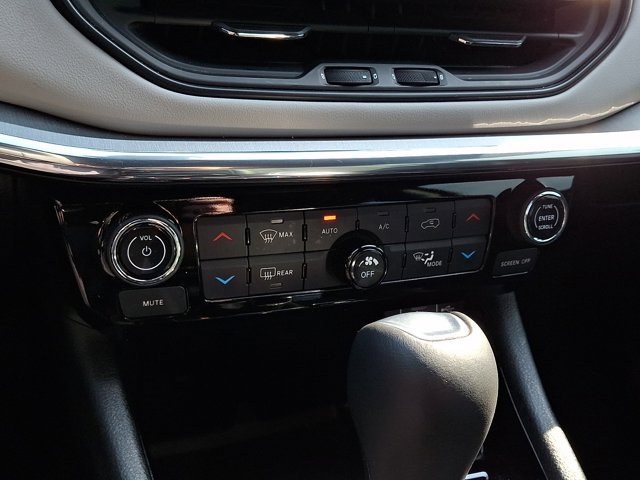 Certified 2023 Jeep Compass Limited AWD/4WD image 19