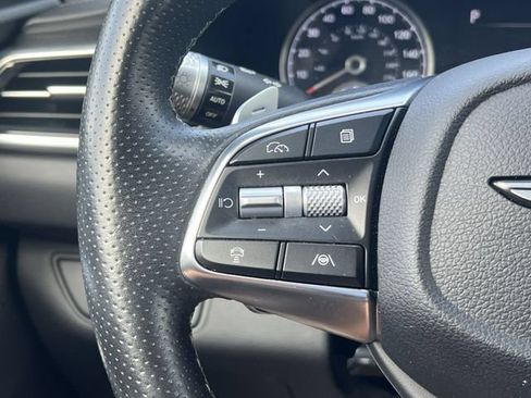 Used 2025 Genesis G70 2.5T RWD image 29