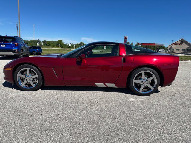 Used 2007 Chevrolet Corvette Coupe w/ Preferred Equipment Group RWD image 6
