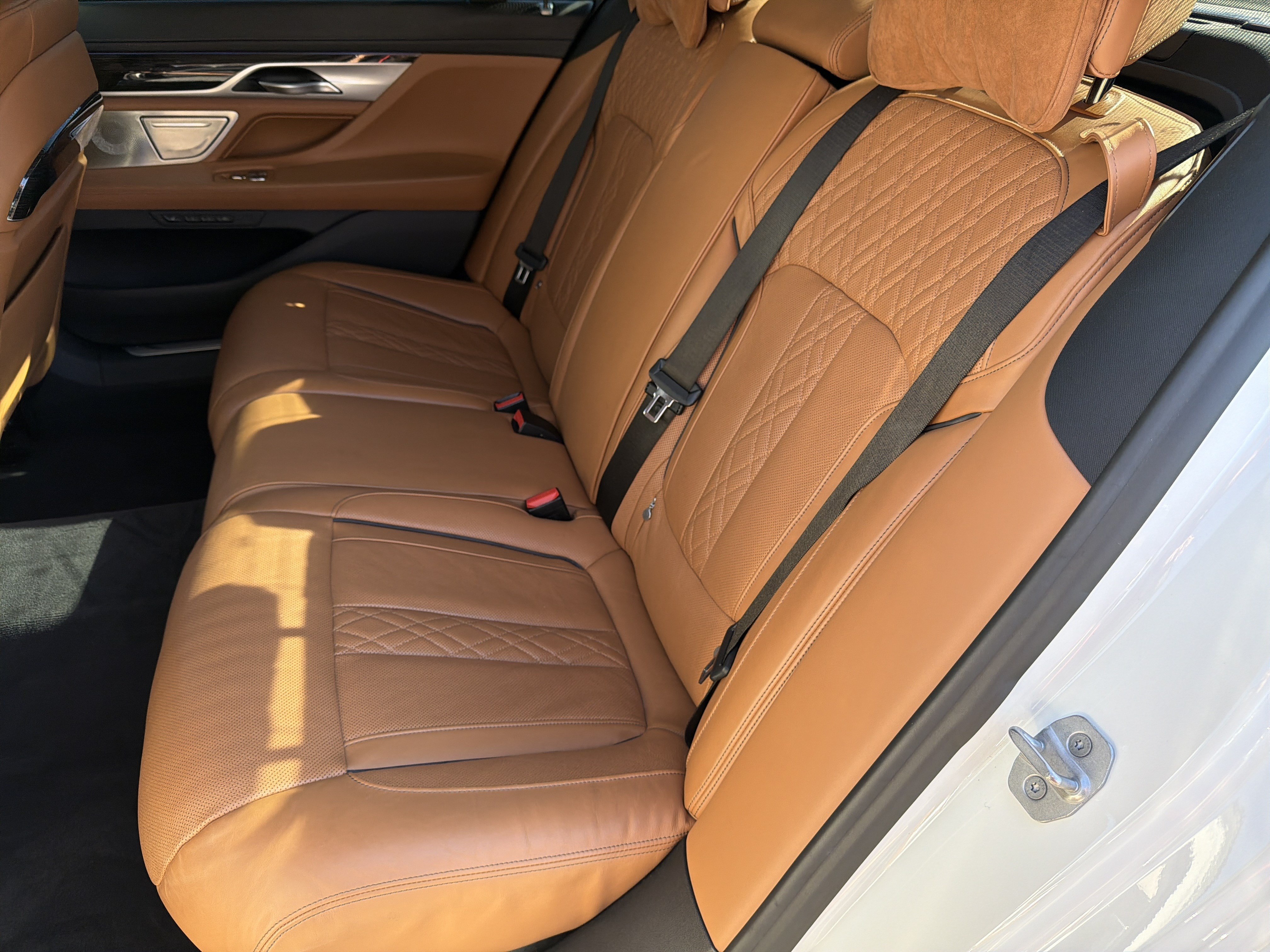 Used 2021 BMW 740i w/ Luxury Rear Seating Package RWD image 19