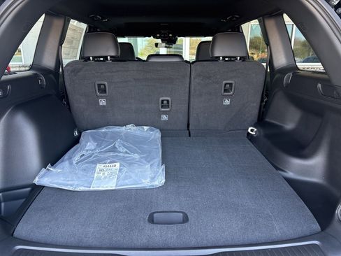 New 2025 Jeep Grand Cherokee Altitude image 13