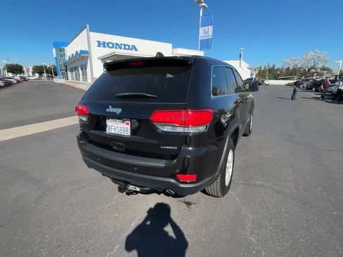 Used 2018 Jeep Grand Cherokee Laredo image 8