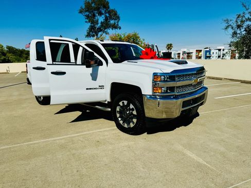 Used 2019 Chevrolet Silverado 2500 W/T w/ Snow Plow Prep Package image 41