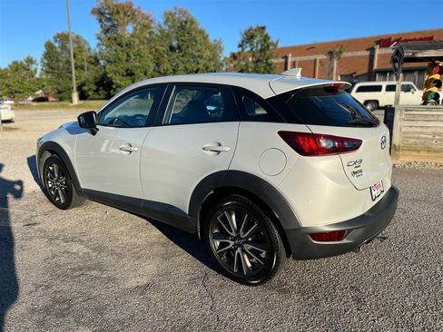 Used 2017 MAZDA CX-3 Touring image 3