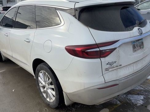 Used 2021 Buick Enclave Essence w/ Sound and Sites Package image 10