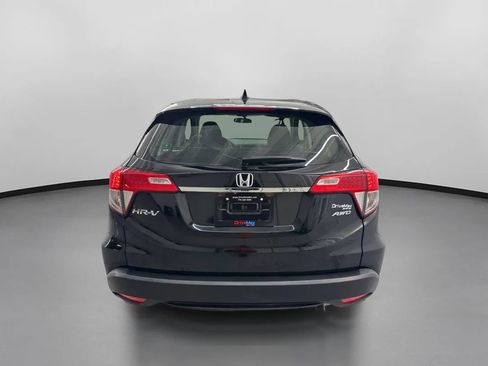 Used 2019 Honda HR-V LX image 8