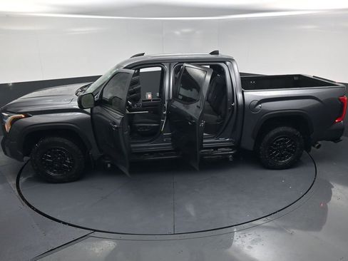 Used 2025 Toyota Tundra SR5 AWD/4WD image 25