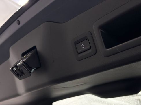 New 2026 MAZDA MAZDA3 Carbon image 9