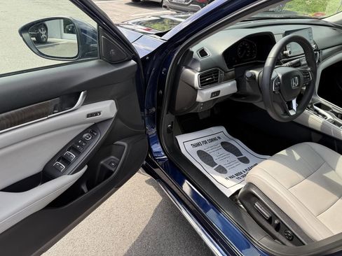 Used 2018 Honda Accord EX-L image 19