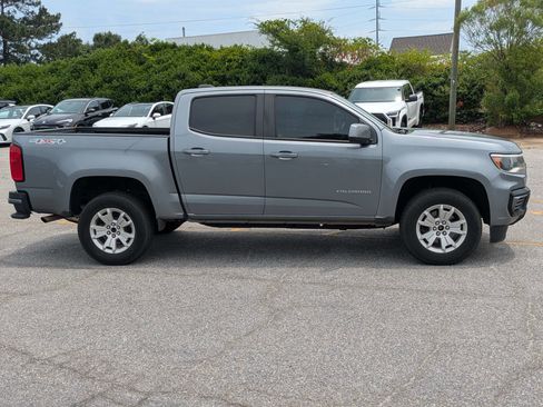 Used 2021 Chevrolet Colorado LT AWD/4WD image 3