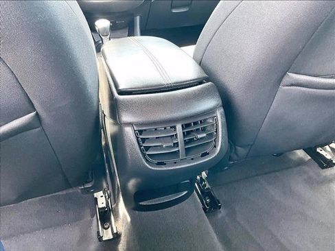 Used 2022 Chevrolet Malibu LT FWD image 25