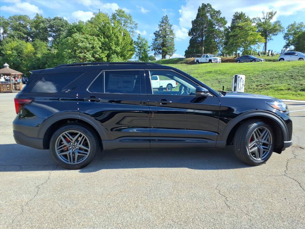 New 2026 Ford Explorer ST w/ Sun And Sound Package AWD/4WD image 3