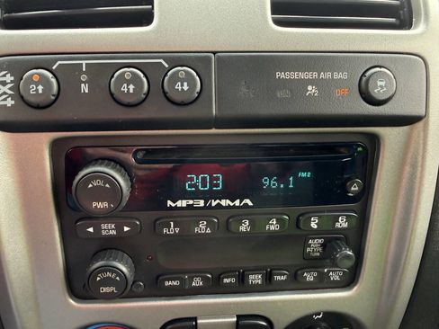 Used 2011 Chevrolet Colorado LT w/ Power Convenience Package image 16