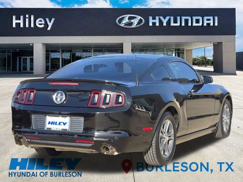 Used 2014 Ford Mustang Premium image 4