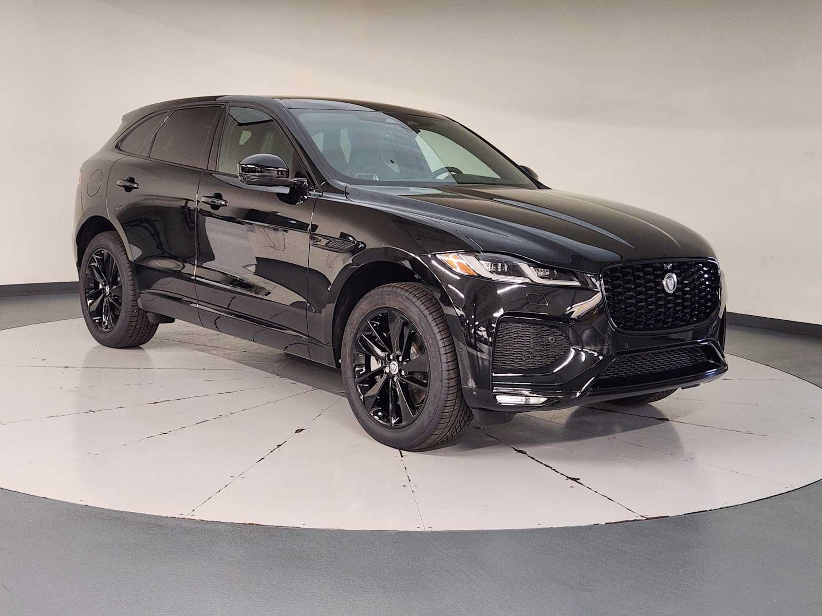 New 2026 Jaguar F-PACE R-Dynamic S AWD/4WD image 7