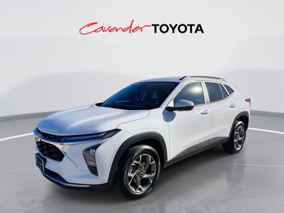 Used 2025 Chevrolet Trax LT