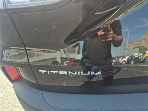 Used 2022 Ford Escape Titanium image 62