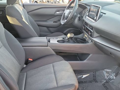 New 2026 Nissan Rogue SV FWD image 17