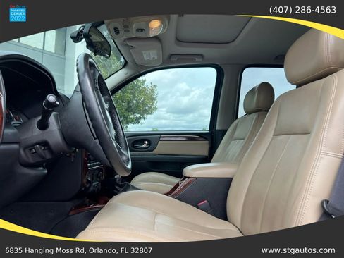 Used 2005 GMC Envoy SLT image 12